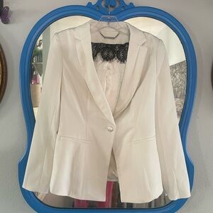 Elegant White Women's Blazer
